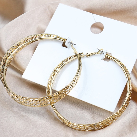 Emery Rose Jewelry - BOHO Gold Hollow Out Metallic Big Hoop Earrings